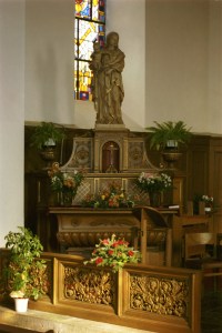 autel latéral gauche